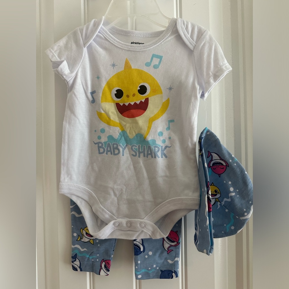 BABYSHARK OUTIFT